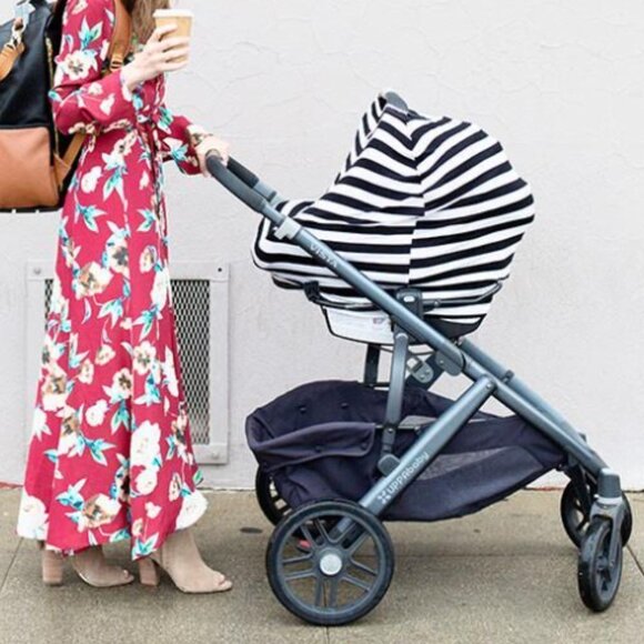 ITZY RITZY Mom Boss NIB Multi-Use 4 in 1 Cover Unisex Chevron Print - Picture 5 of 11